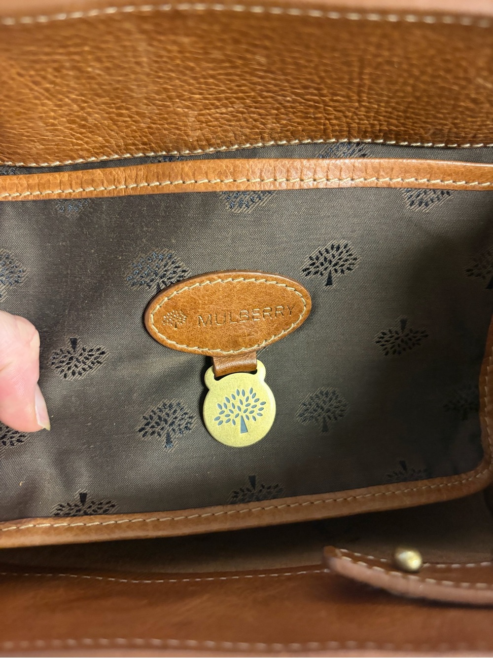 Mulberry Small Bayswater Oak Pebble Leather Satchel - Picture 15 of 15